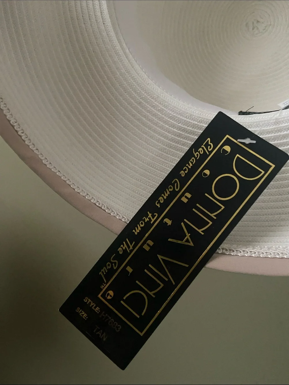 NWT Beautiful Dress Hat / Church Hat by Donna Vinci